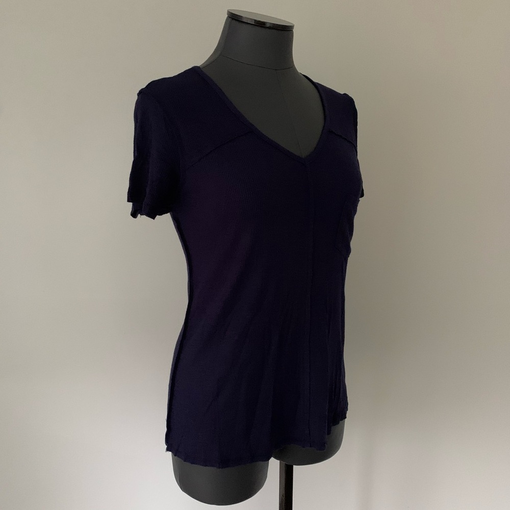 EYESHADOW Soft Stretch Ribbed Knit Hi Lo S/S Top